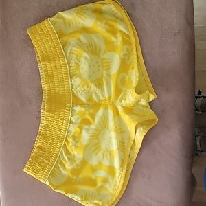 Roxy Board Shorts size 9